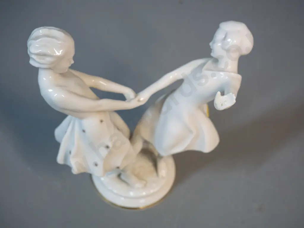 2 German porcelain figurines - Carl Scheidig girl with geese and Hutschenreuther girls dancing H-190 Image 1++