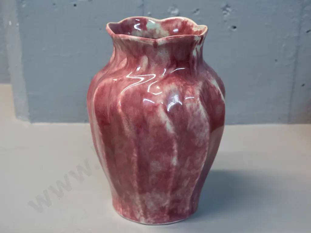 Crown Lynn mottled red and pale green vase No. 59, fraction marked 3/7 and "C" H-180 - small chip at rim Image 1++