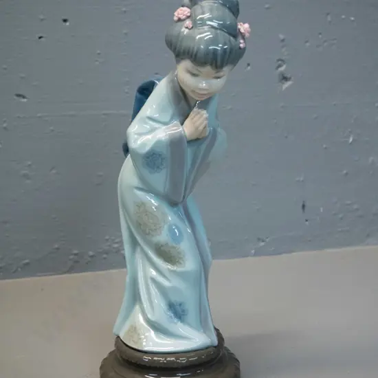 Lladro Daisa figurine - Geisha, marked 1978, H-270