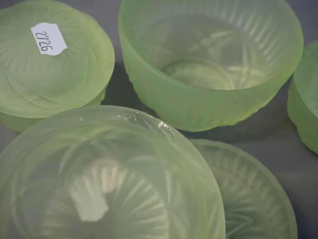 4-piece frosted green uranium glass dressing table set - chips to pin dish and chip under lid of large pot H80 D90 Image 1++