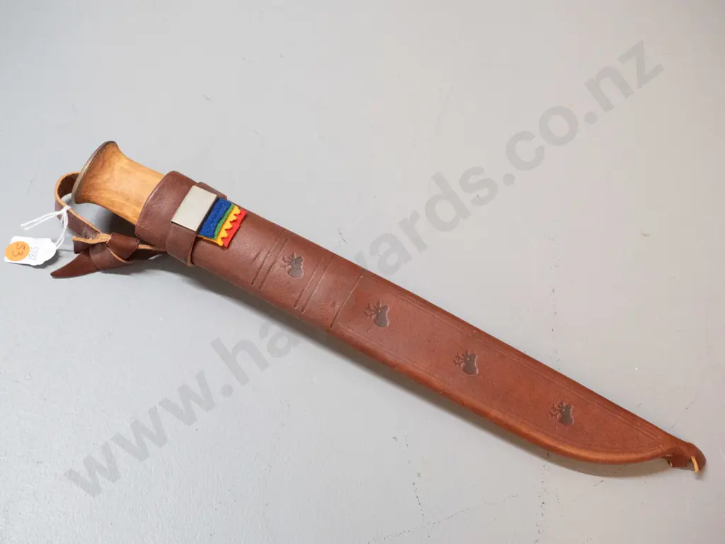 as-new contemporary traditional style Sami Norwegian knife in leather sheath - marked Stromeng Knivsmed L-390 Image 1++