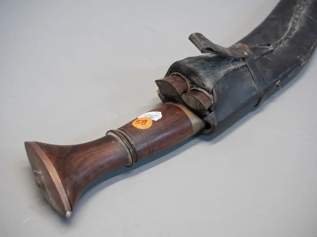 Nepalese kukri-style curved blade dagger with rosewood handle, brass hilt, engraving to blade, leather Image 1++