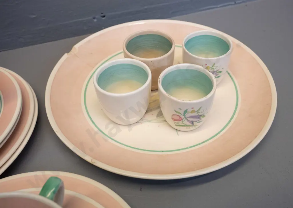 Susie Cooper teaware - 4 trios, cream & sugar, extra plates, plus a plate and 4 eggcups with damage and/or staining Image 1++