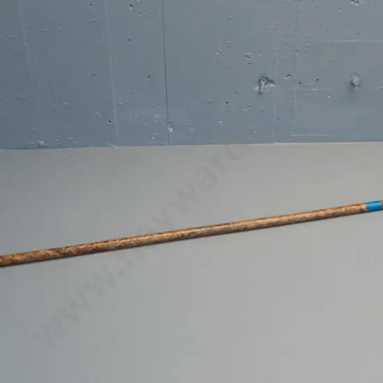 vintage bamboo-handled landing net with triangular hoop L-1900 W-400