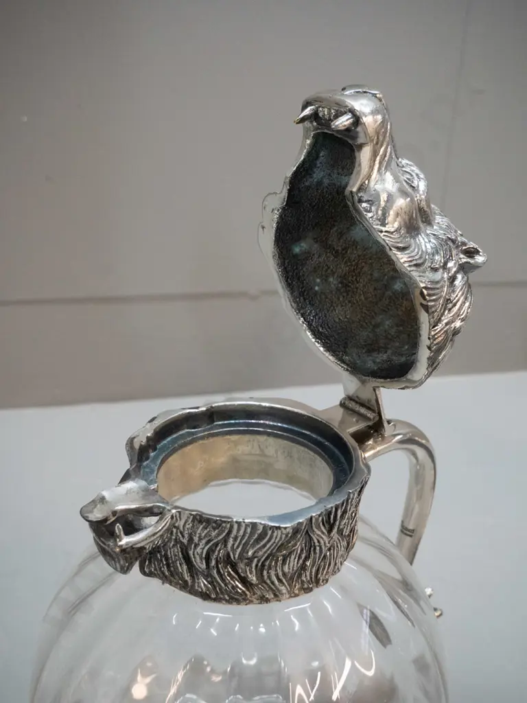 claret jug with hinged very heavy silver plated lion-head top and lion's tail handle marked Valenti - Made in Spain Image 1++