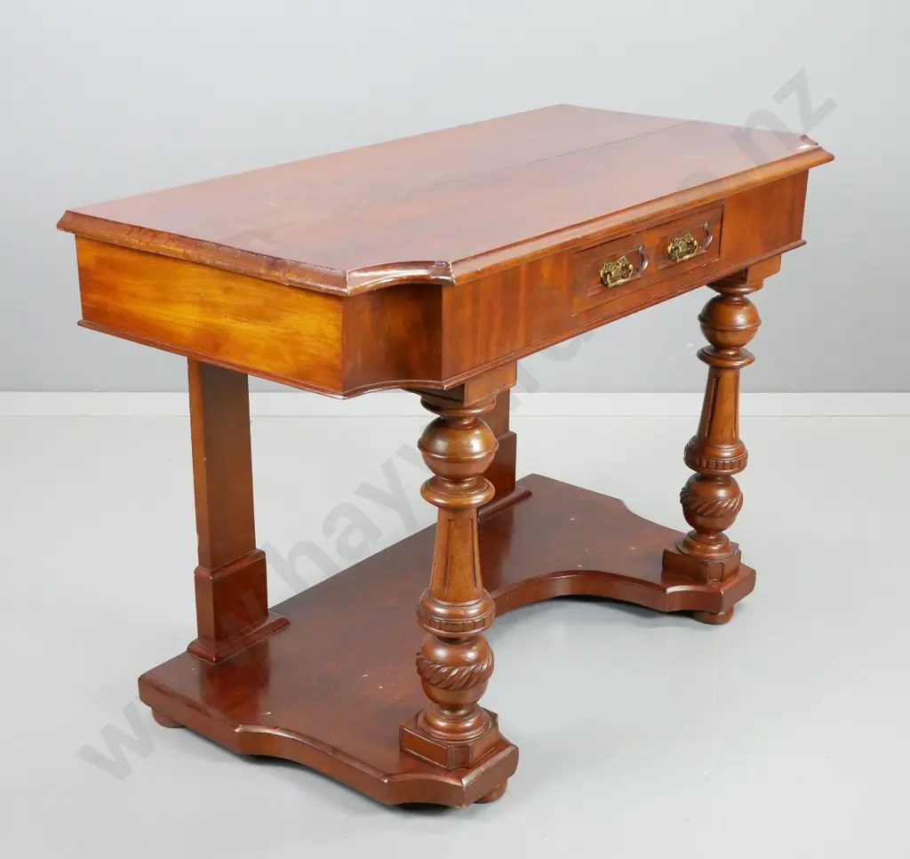 Edwardian mahogany occasional or hall table, single drawer with 2 brass handles, platform base, 2 turned front columns - Image 1++