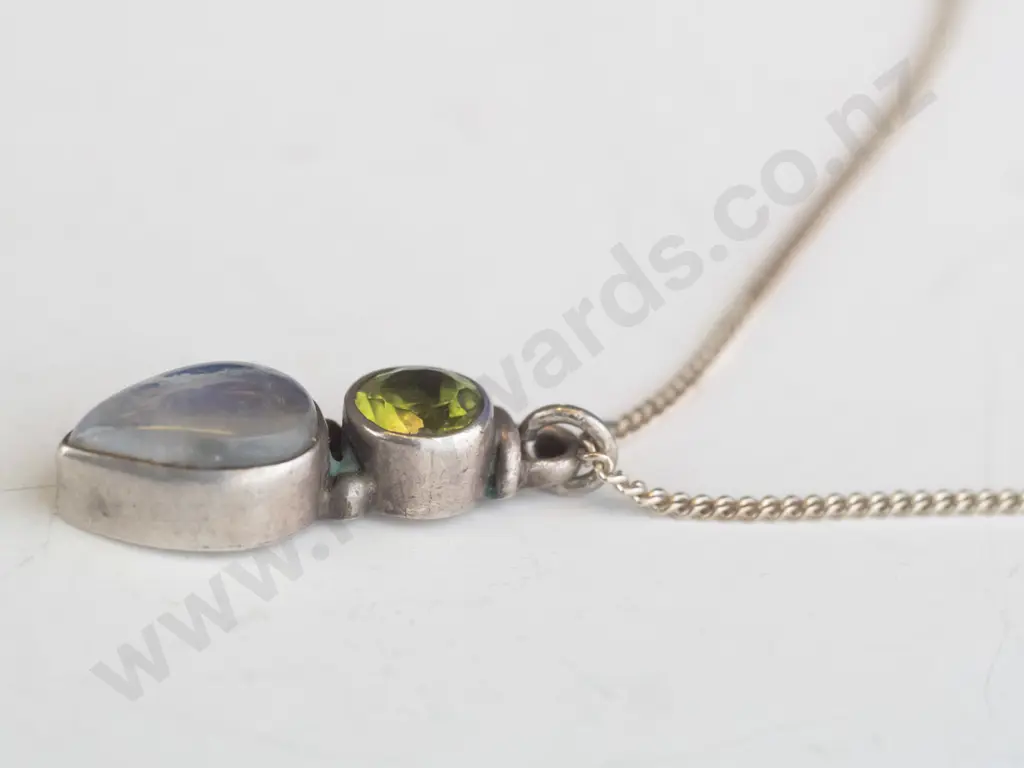 peridot / moonstone necklace chain stamped sterling Image 1++