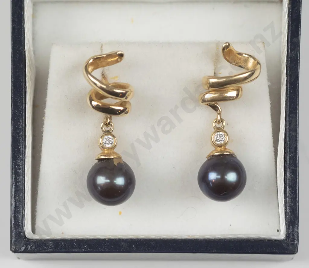 pair of 14k drop earrings Image 1++