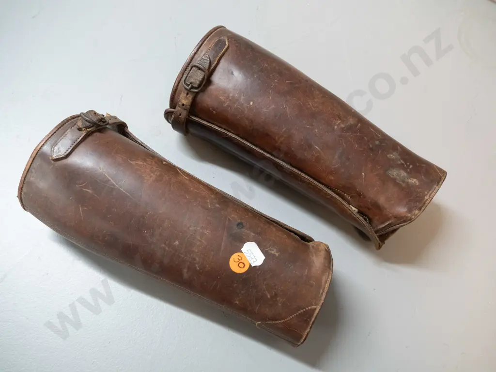 vintage small leather riding gaiters L-230 Image 1++