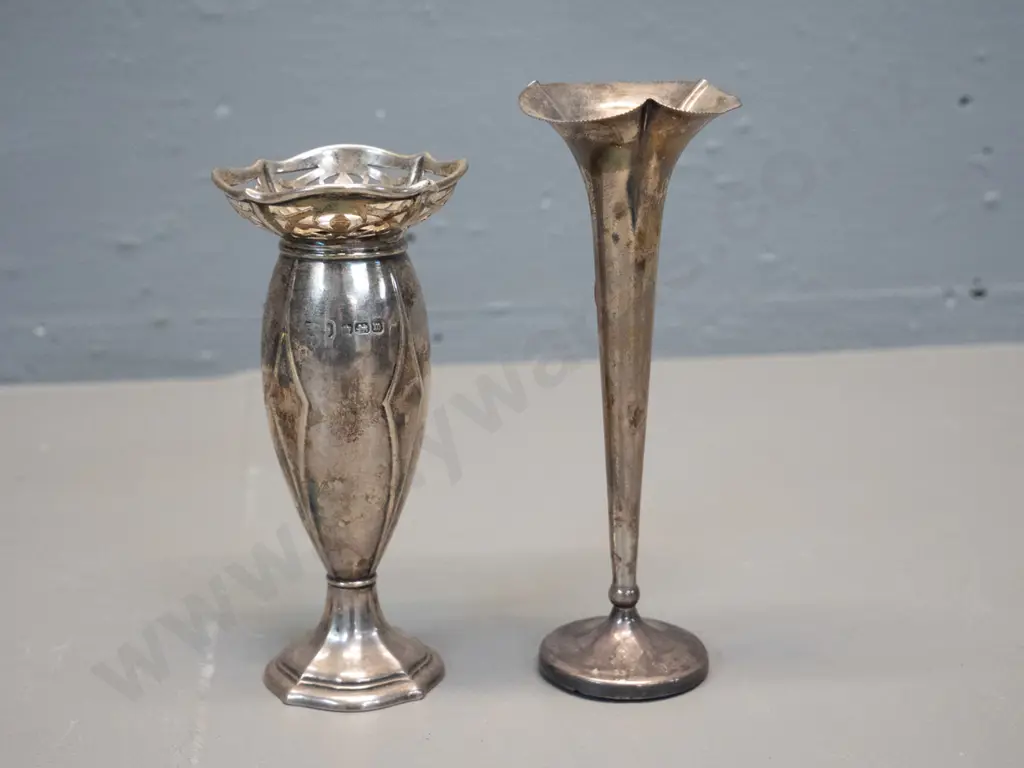 2 small sterling silver bud vases - taller is H-140 Image 1++