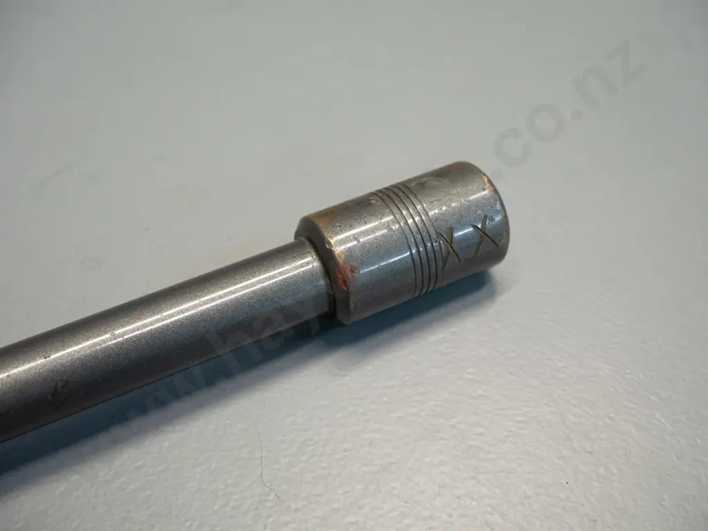 Sharpe's of Aberdeen combination telescopic gaff and "priest" L-360 - some wear and corrosion Image 1++