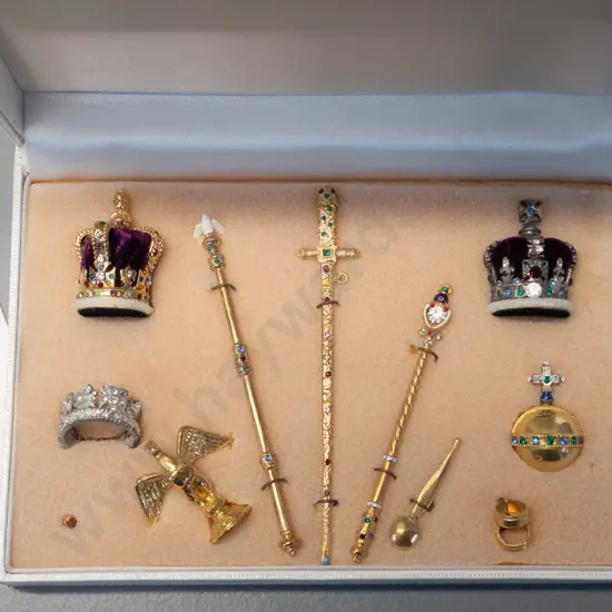 Cased 'The Golden Jubilee of Queen Elizabeth II' 12 piece set of miniature replicas