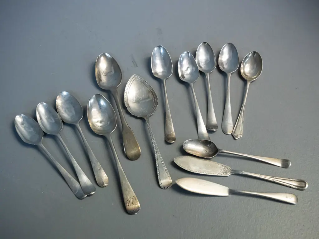 assorted sterling silver cutlery - 12 teaspoons and 2 butter knives Image 1++