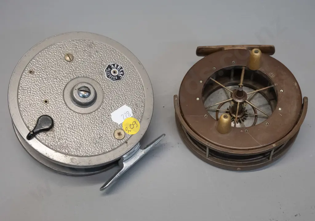 2 fly fishing reels - Allcock Aerial D-125 and one other Image 1++