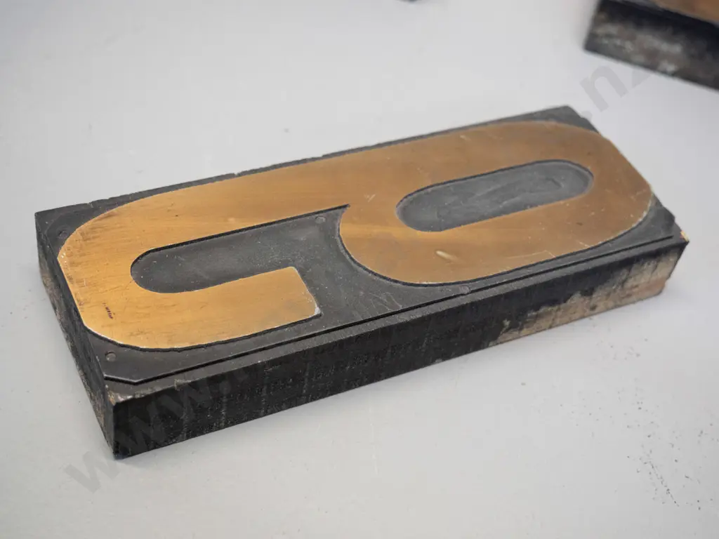 12 reproduction (or refinished vintage?) printing blocks - numbers, 0 thru 9 and spare 3 and 0. Each H-150 W-60 Image 1++
