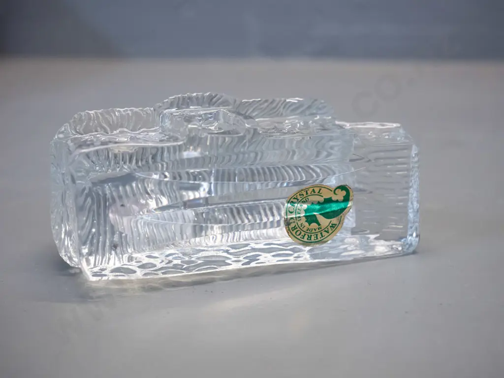 small Waterford crystal cottage H60 L-100 Image 1++