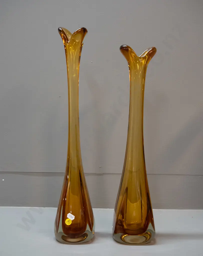 two retro amber art glass tapered square base vases - taller one is H-490 Image 1++