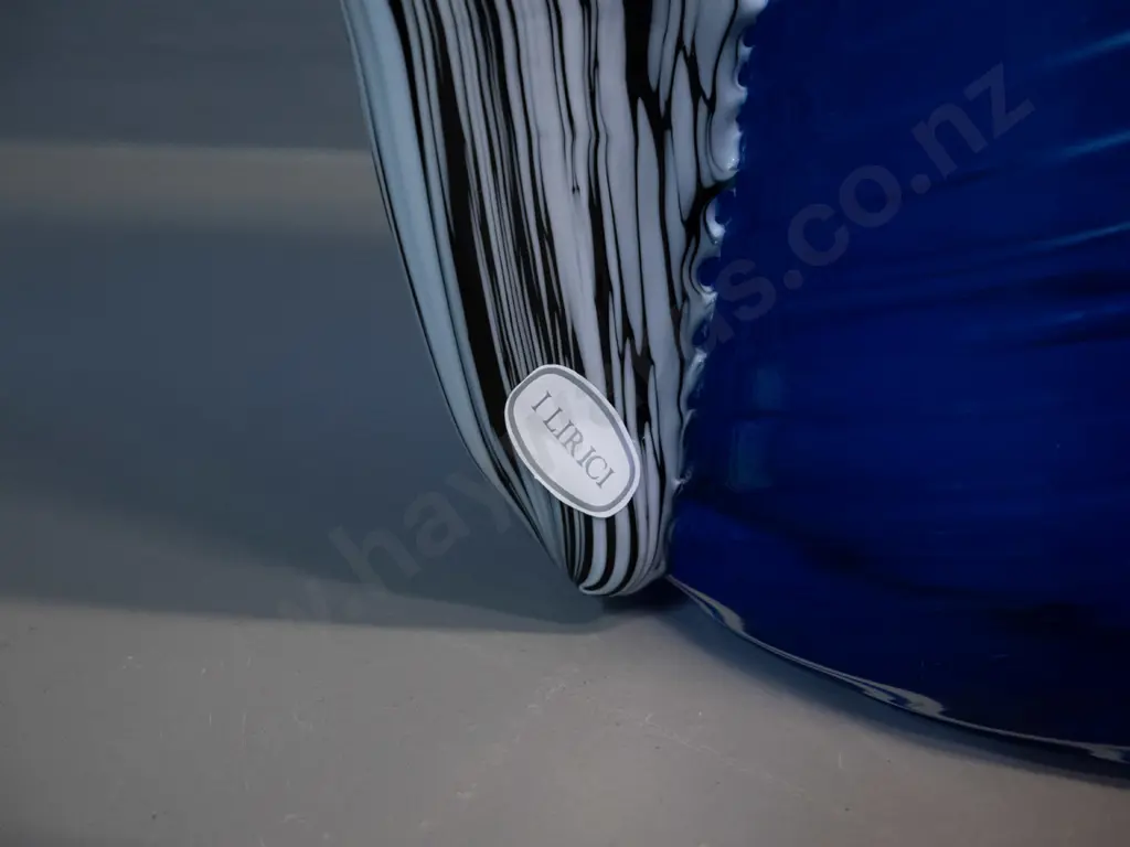 large art glass spiral ribbed vase with side 'wings' and Lirici sticker - H-435 W-250 - has hard to decipher mark Image 1++