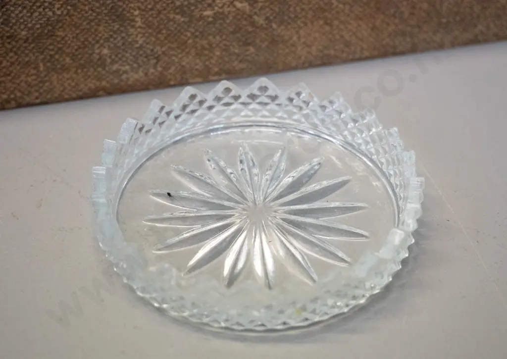 vintage cased set of 12 cut glass coasters with serrated edges - each is D-75 Image 1++
