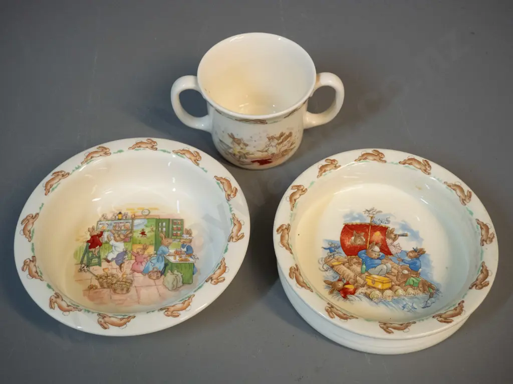 3 Royal Doulton Bunnykins items - 2 porridge bowls and a double handled mug Image 1++