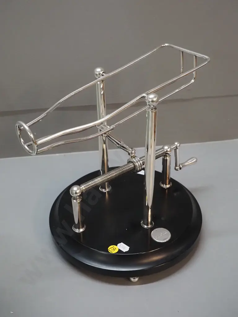 tilting hand-wind screw mechanism bottle holder - chromed metal on composite base, "Saint Hilaire" badge H-270 Image 1++