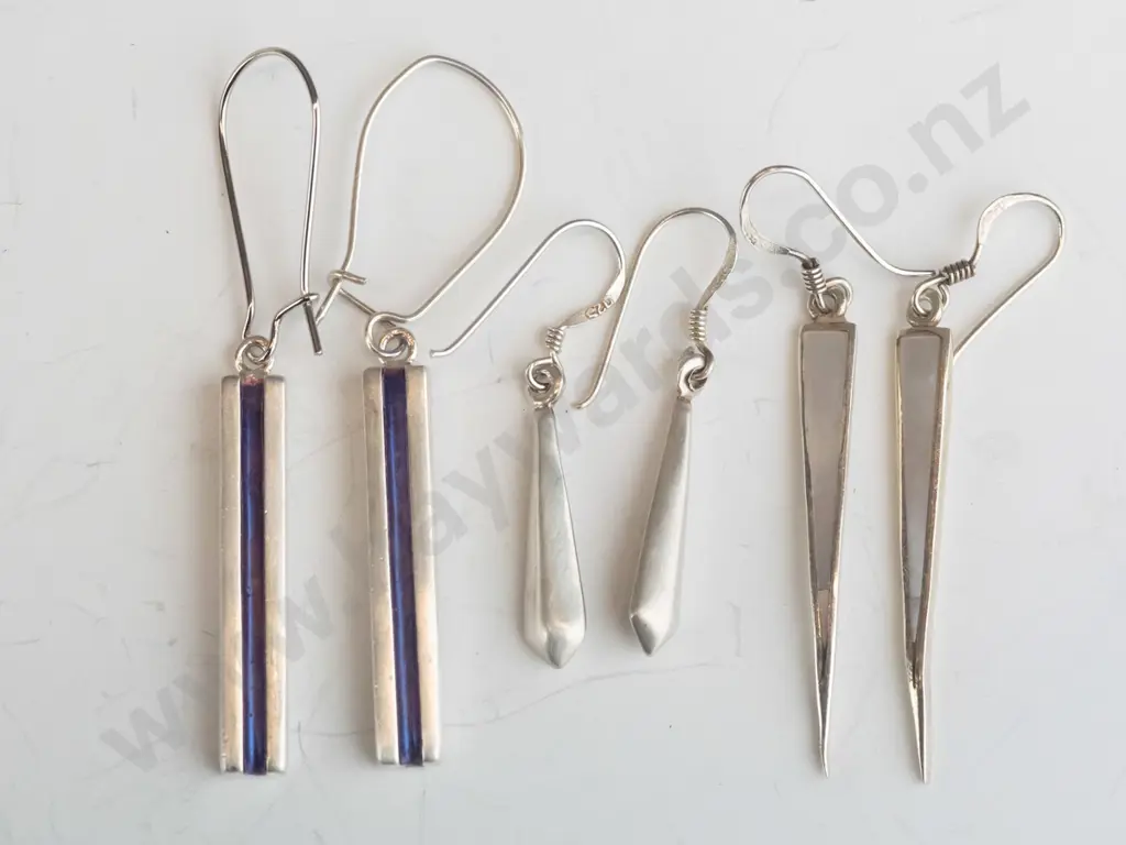 3 pairs of silver earrings all stamped 925 Image 1++