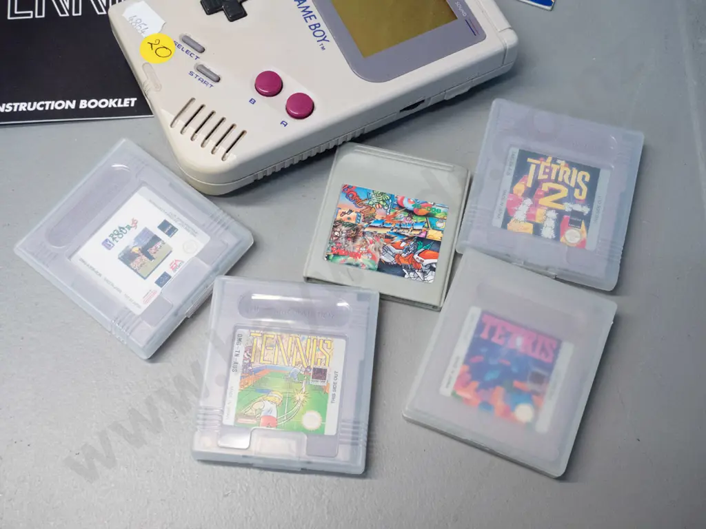 Nintendo Game Boy with 5 game cartridges, Model GMG-01, 1989 - not tested Image 1++
