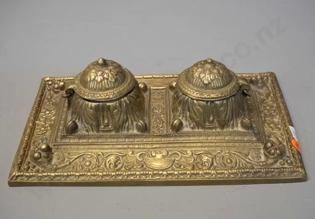 vintage cast brass double inkwell H-70 W-235 D-140 Image 1++
