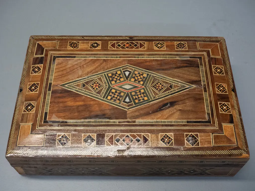 timber box with intricate inlay decoration - some wear and deterioration to varnish H-70 W-280 D-185 Image 1++