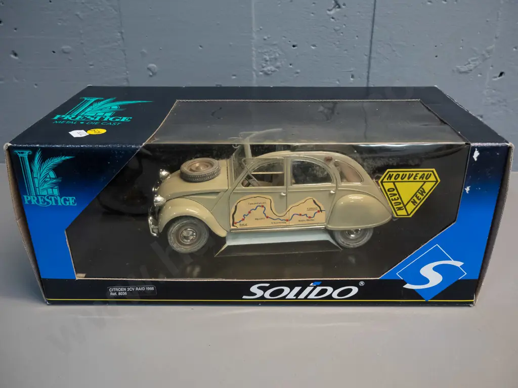 Solido 'Prestige' 1:17 scale die-cast 1966 Citroen 2CV "Raid" in original box Image 1++