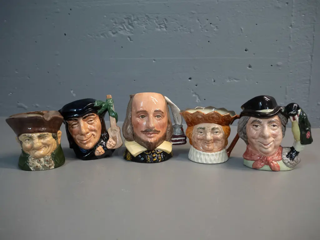 5 small Royal Doulton character jugs - Shakespeare H-110, Old King Cole, Old Charley ashtray jug, Scaramouche, Walrus & Image 1++