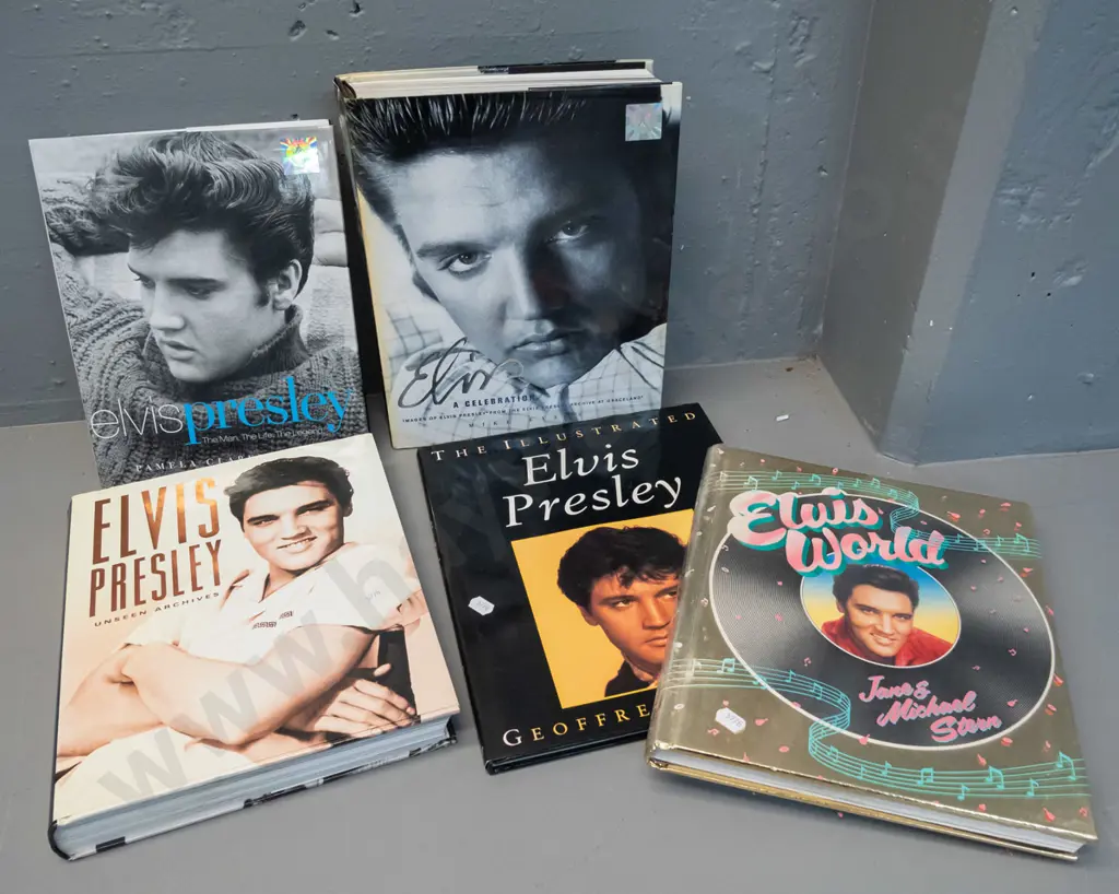 5 hard-cover books on Elvis Presley - see photo for details Image 1++