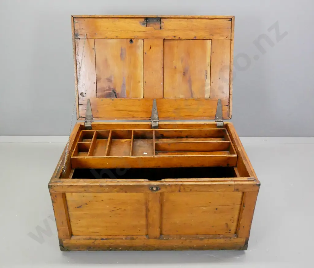 antique pine American carpenter's truck with panelled top and sides, 3 hinges to top, sliding fitted tray inside, metal Image 1++