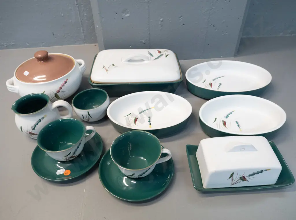 Denby table and serving ware - 8 pieces Greenwheat and a lidded vege dish in a pink & brown variation Image 1++