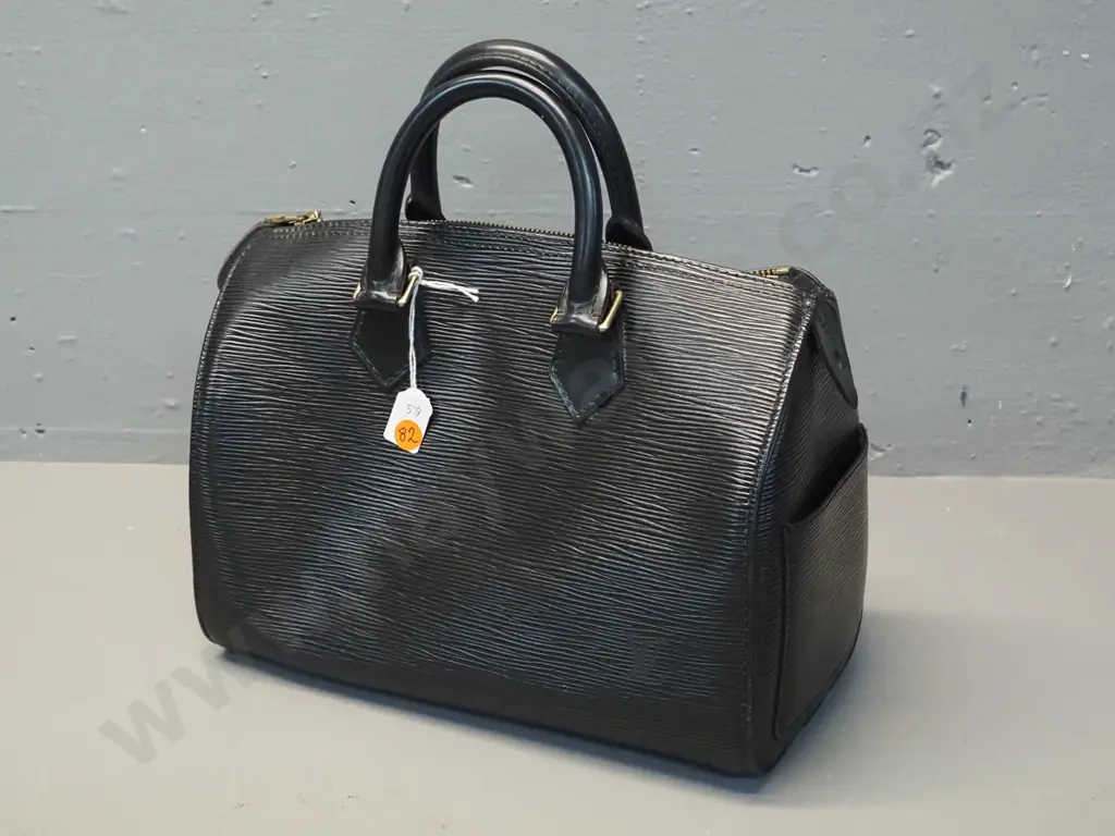 Louis Vuitton Speedy 30 black epi hand bag, made in France. H220 W280. Date code VI 0914, year made 1994 Image 1++