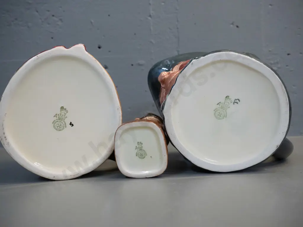 3 Royal Doulton character jugs - Parson Brown H-160 W-200, Sam Weller and small Sam Weller Image 1++