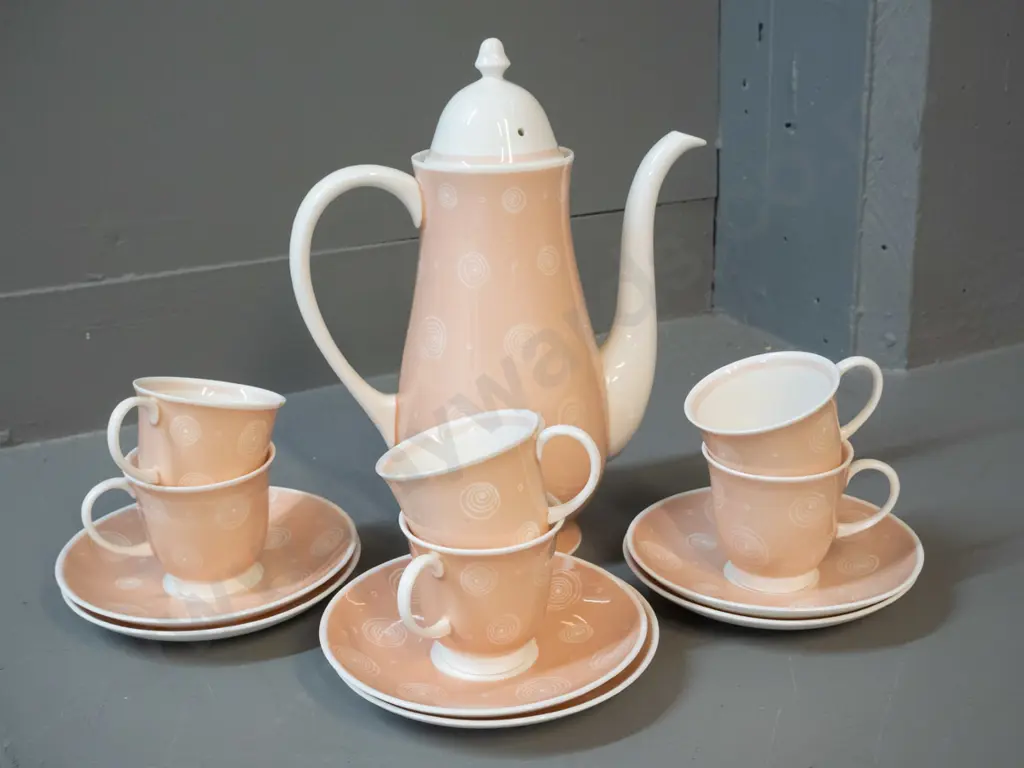 Susie Cooper coffee pot H-250 and 6 demi-tasse cups & saucers - minor glaze over-run on rim of one cup Image 1++