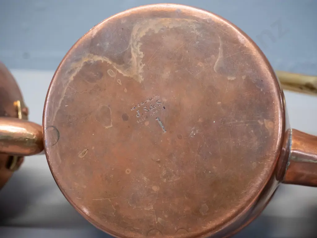 5 copper and brass items - small beaten copper teapot, plated kettle w/ hinged handle, kettle w/ brass handle & knob Image 1++