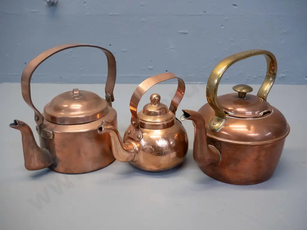 5 copper and brass items - small beaten copper teapot, plated kettle w/ hinged handle, kettle w/ brass handle & knob Image 1++