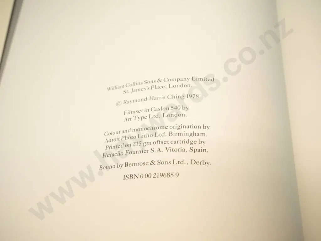 slip-cased hard cover book - Raymond Ching - The Bird Paintings - pub. 1978 H480 W340 Image 1++