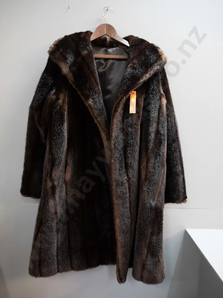 full length fur coat with Deville Paris label Image 1++