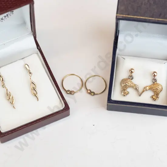 3 pairs assts earrings
