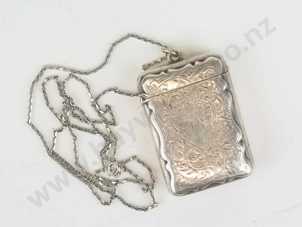 silver vesta box & chain stamped anchor lion R Image 1++