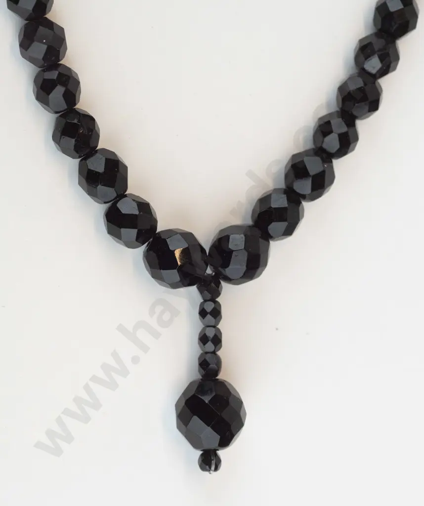 black jet beaded necklace Image 1++