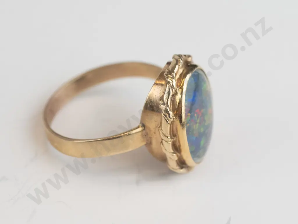 opal ring stamped 9ct Image 1++