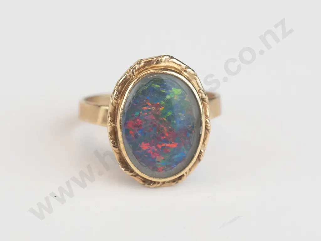 opal ring stamped 9ct Image 1++