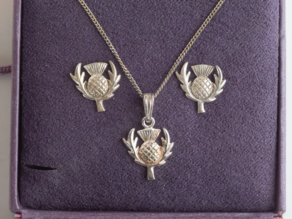 Scottish thistle necklace & earring set stamped 925 Image 1++