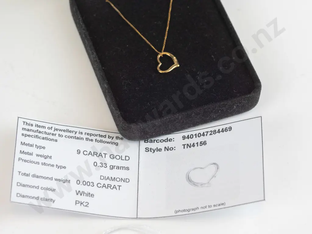 9ct heart shaped necklace stamped 375 Image 1++