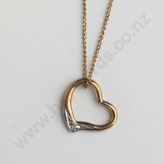 9ct heart shaped necklace stamped 375
