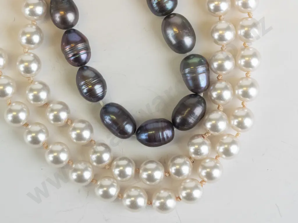 multi coloured beaded necklace & plain beaded necklace Image 1++
